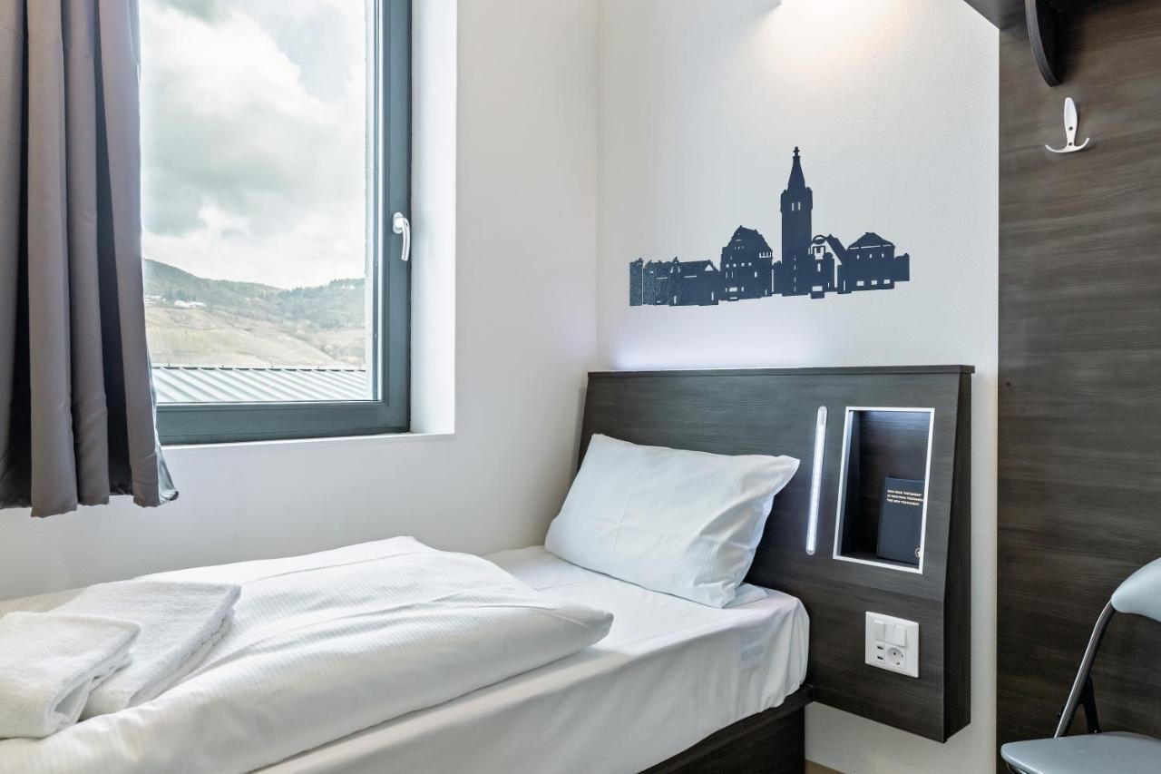 Augustus Hotel Bernkastel - Comfortable Budget Hotel エクステリア 写真