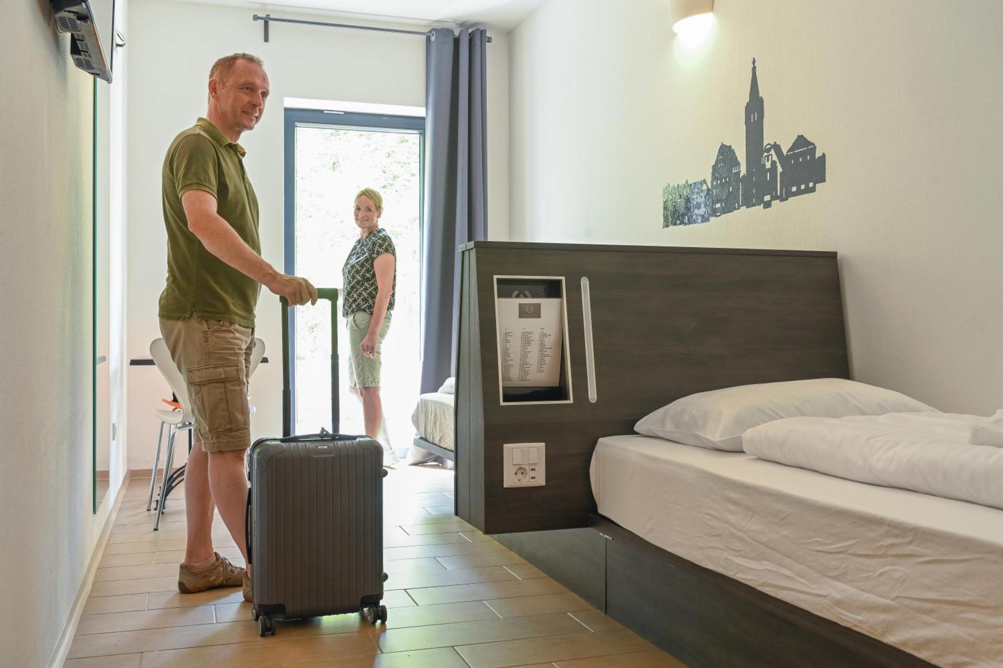 Augustus Hotel Bernkastel - Comfortable Budget Hotel エクステリア 写真
